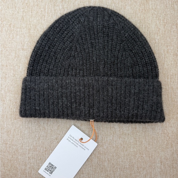 Quince Cashmere Ribbed Beanie - Picture 3 of 4